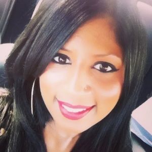 Meet your Posher, Linda